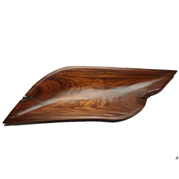 Fuente profunda de madera en forma de barco